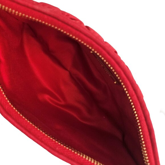 MIU MIU RED FABRIC MATELASSE WRISTLET CLUTCH - Picture 5 of 14